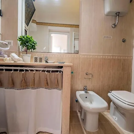 Colosseum 2br Elegance And Charm Roma