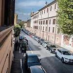 Colosseum 2br Elegance And Charm Apartment Rom