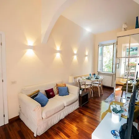 아파트 Colosseum 2br Elegance And Charm